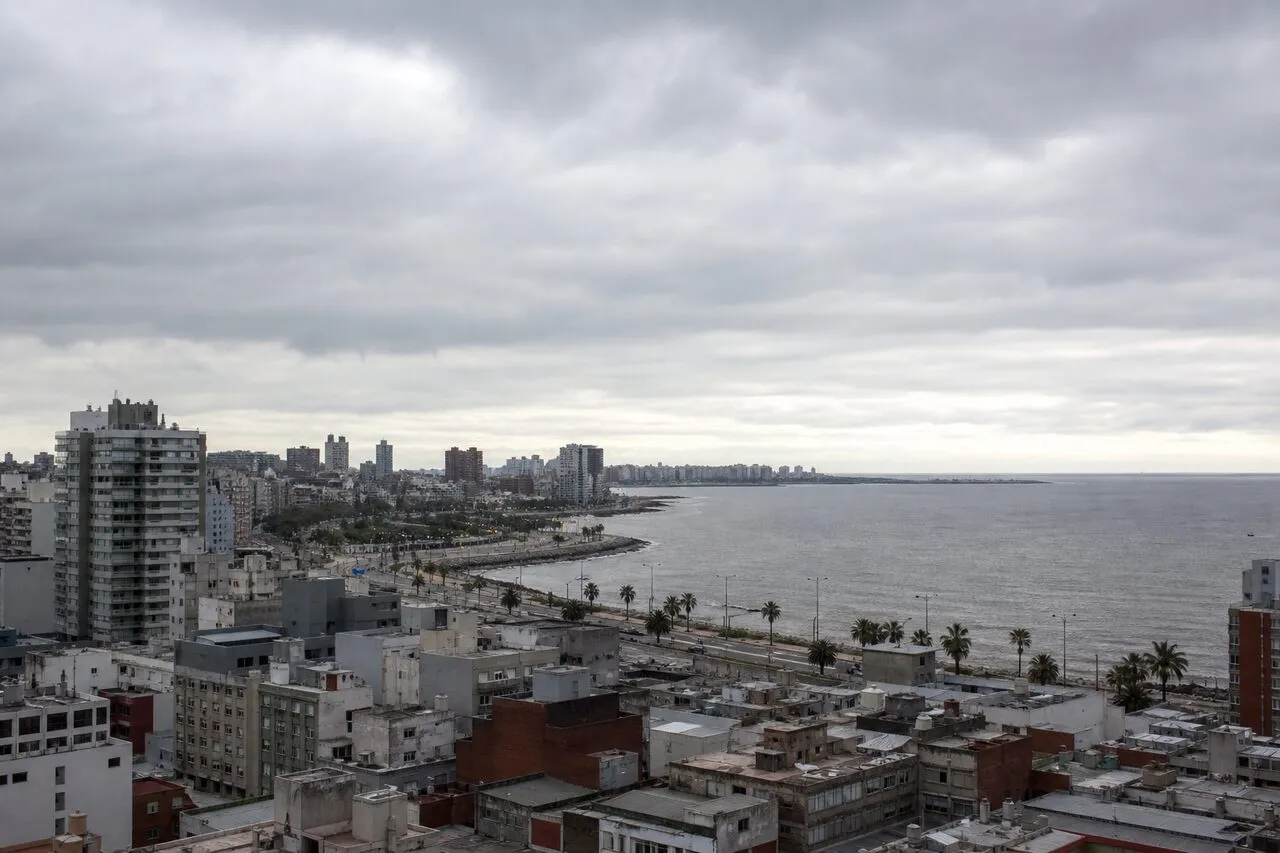 Qué clima hace hoy en Montevideo: temperatura, viento y lluvia por hora